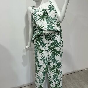 Tropical Leaf Print Women's two piece summer pantsuit - Green